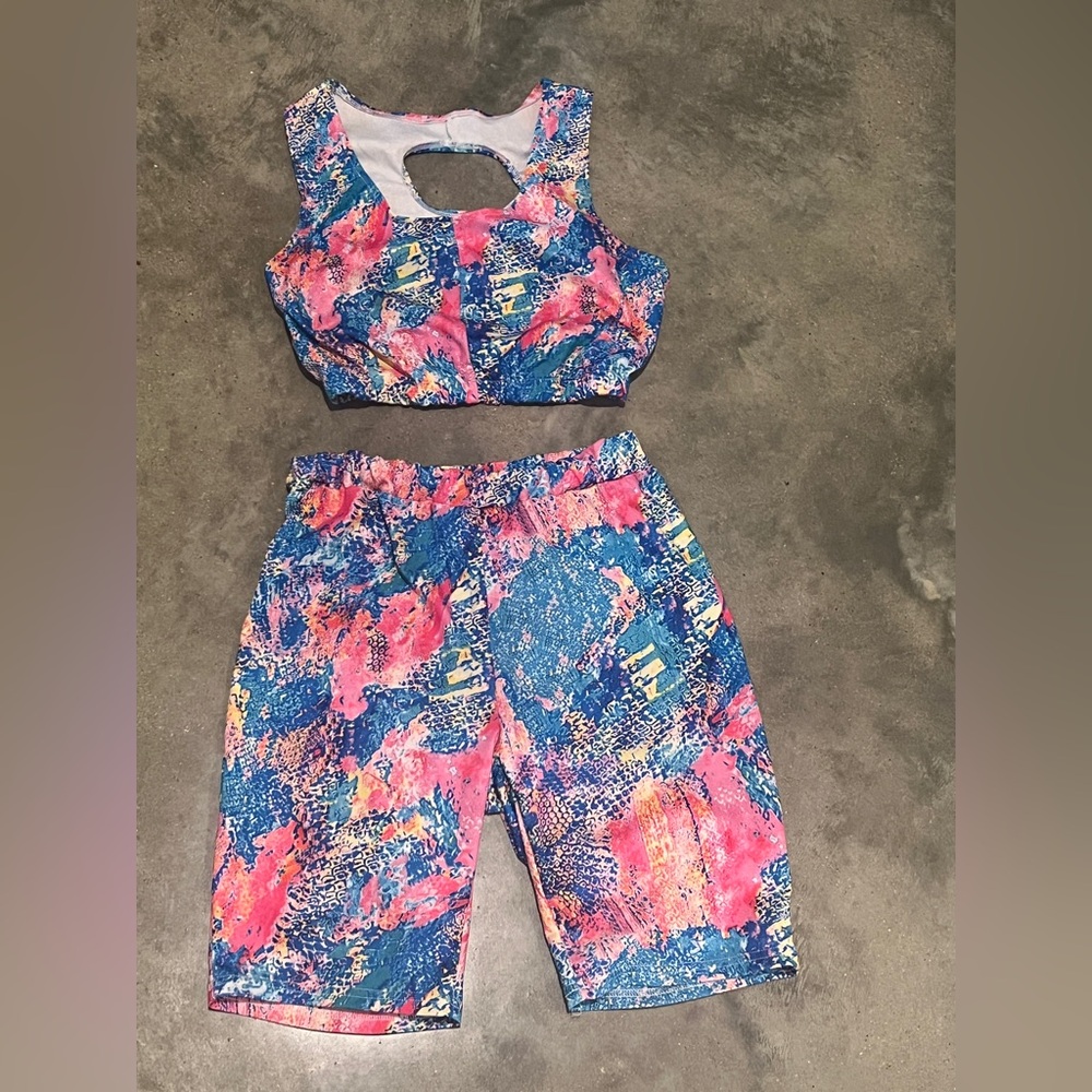 Colorful Abstract Print Activewear Set - Picture 2 of 5
